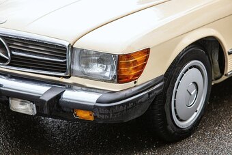 Mercedes-Benz SL 380 R107 - 8