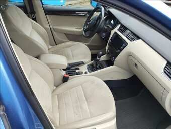 Škoda Octavia 2,0 TDI CR DPF Elegance Combi - 8