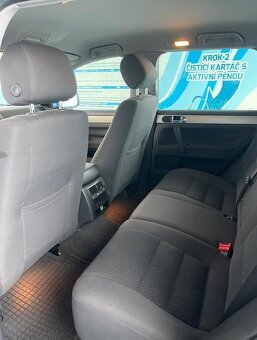 Volkswagen Touareg 2.5 TDI 128 kW – předfacelift (2004) - 8