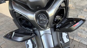 Yamaha Xmax 300 - 8