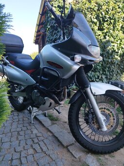 Suzuki xf 650 freewind - 8