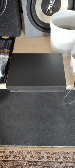 XBOX ONE X 1.TB - 8