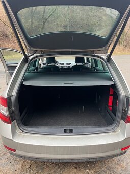 ŠKODA OCTAVIA 3 2.0 TDI 110kw DSG ALCANTARA - 8