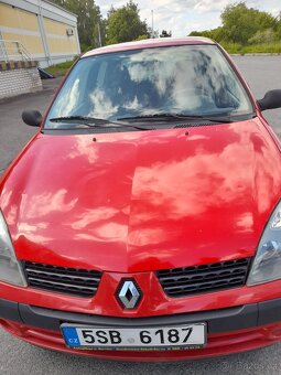 Renault Clio - 8