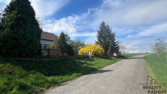 Prodej Rodinného domu s pozemkem 3004 m2 na samotě nedaleko  - 8