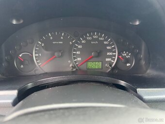 Ford Transit Connect 230L 1,8TDCi 66kW - 8