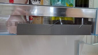 Lednice se samostatným mrazákem Bosch - REZERVACE - 8