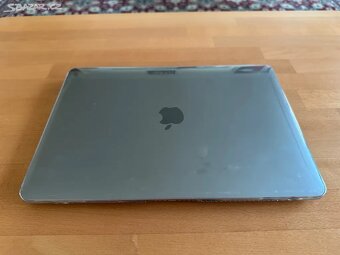 MacBook Air 13,3 - 8