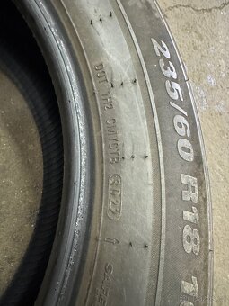 Zimní pneumatiky 235/60 r18 - 8