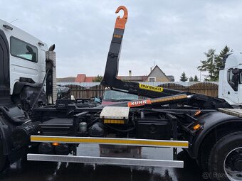 Renault KERAX rv. 2007 (Volvo) - 8
