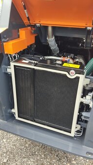 Locust 1004, smykem řízený nakladač, minibagr, bobek - 8