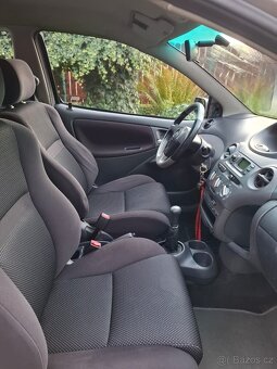 Toyota yaris ts 1.5 /Rezervace/ - 8