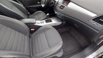 Renault laguna 3 benzín 2.0 103 kw - 8