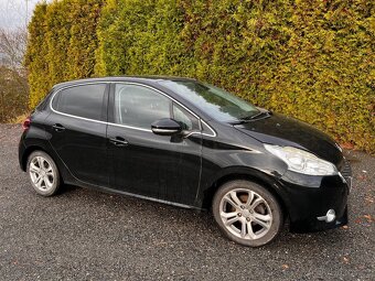Peugeot 208 1.2i 60kW - 8