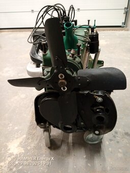 Osmivalcovy blok motoru Nash rok cca 1931 - 8