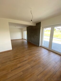 Rodinný dům ve Zvoli na Moravě - 8