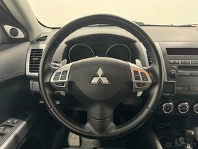 Mitsubishi Outlander 4x4, 7 míst, 2012 - 8
