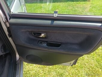 Volvo v70 2.5 tdi 103kw - 8