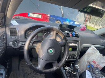Škoda Octavia 1.9 TDi 77kw - 8