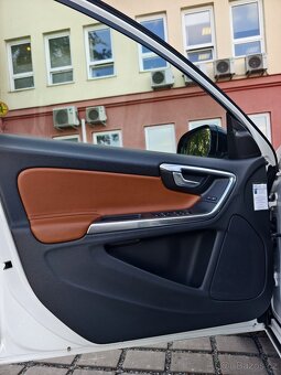 Volvo V60 2.4D D6/208kwPlug-in Hybrid,Summum,AWD, pěkný vůz - 8