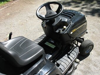 Prodám zahradní traktůrek, traktor Stiga - 8