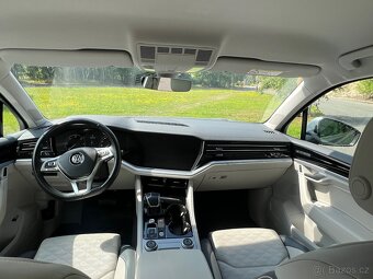 VW touareg 3.0 V6 210kw maximalni vybava - 8