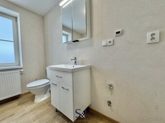 Nabízíme k pronájmu prostornou novostavbu bytu 5+kk s výměro - 8