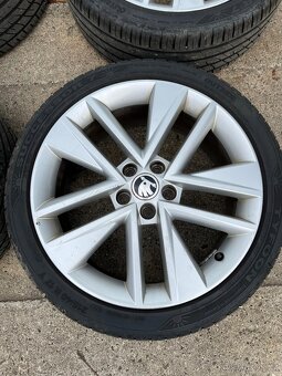 Originální Alu kola Škoda Clubber 17" + letní 215/40R17 - 8