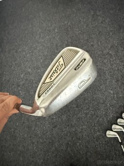 Sada použitých golfových holí včetně bagu - 8