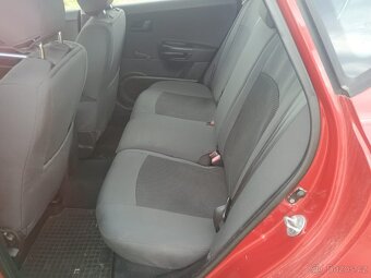Kia ceed 1.6 benzín 91kw 2011 - 8