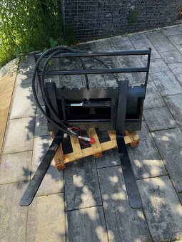 Hydraulické paletizační vidle s posuvem - 8