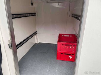 Volkswagen T5 Chlaďák t5 96kw 2,5 TDI - 8