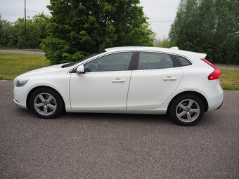 Volvo V40 2.0 D3 5ti válec, původ ČR - 8