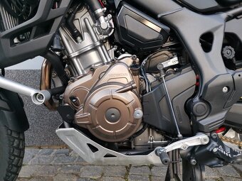 Honda Africa twin - 8