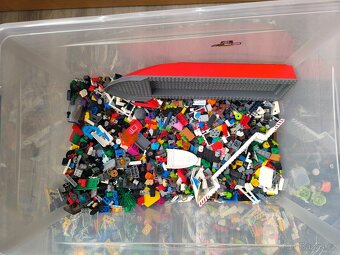 Lego mix 13kg + kompletní sety - 8