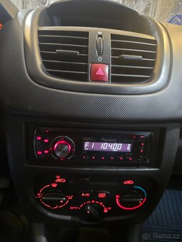 PEUGET 206 PLUS 1,4i - 8