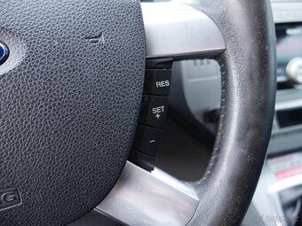 Ford Kuga 2.0 TDCi , 100 kW nafta, 2010 - 8