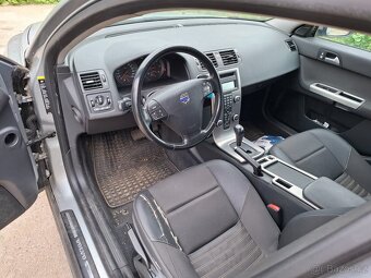 Volvo V 50 2.0 Diesel 100kw Kombi Automat Klima/Na opravu//. - 8