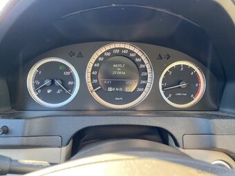 Mercedes C320 CDI - 8