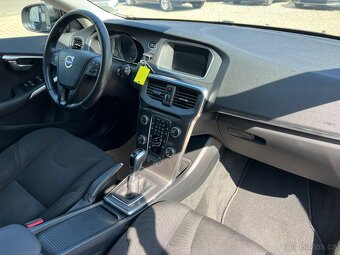 Volvo V40 2,0i 90kW T2 - 8