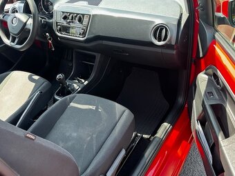 VW Up 1.0MPi, r.2017, 1.majitel, STK, klimatizace, sada kol - 8