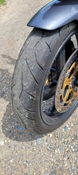 Aprilia Tuono 1000R - 8