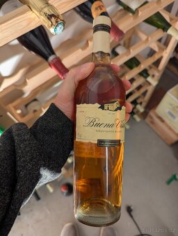 Archivní vína - provize za zprostředkování 10000 Kč - 8