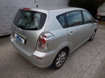 TOYOTA Corolla Verso 1.6 VVTi, KLIMA - 8
