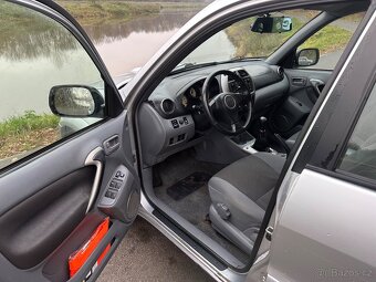 TOYOTA Rav4 2.0 D4D 4x4 Zachovalá - 8