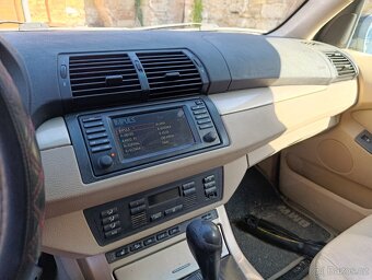 BMW X5 3.0D 160 KW VEŠKERÉ DÍLY Z VOZU PLATÍ DO SMAZÁNÍ - 8