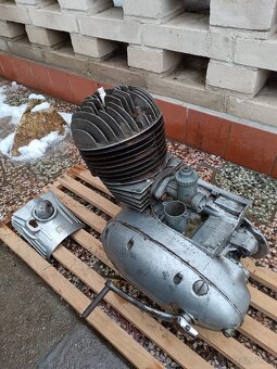 Motor ČZ 175 / 450 - 8