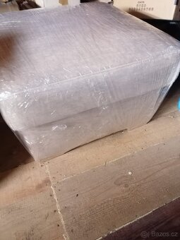 KRÉMOVÉ POHODLNÉ KŘESLO + TABURET– komfort a praktičnost - 8