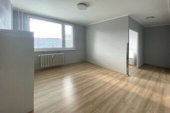 pronájem 2+kk (36 m²), ul. Hráského, Praha - Chodov,panel - 8