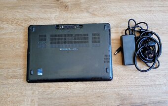 DELL Latitude E7270 - IPS FHD, i5,SSD,PODSV.KLÁV. - 8